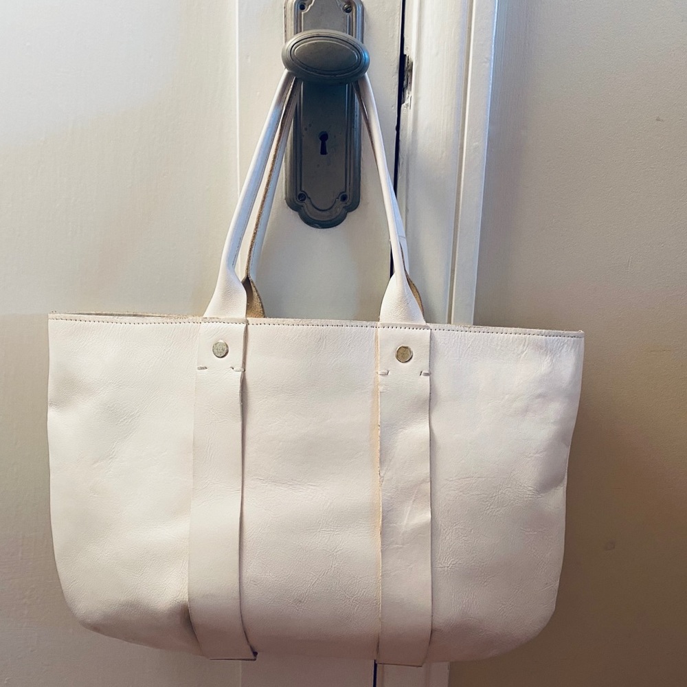 Clare V. La Tropezienne in White